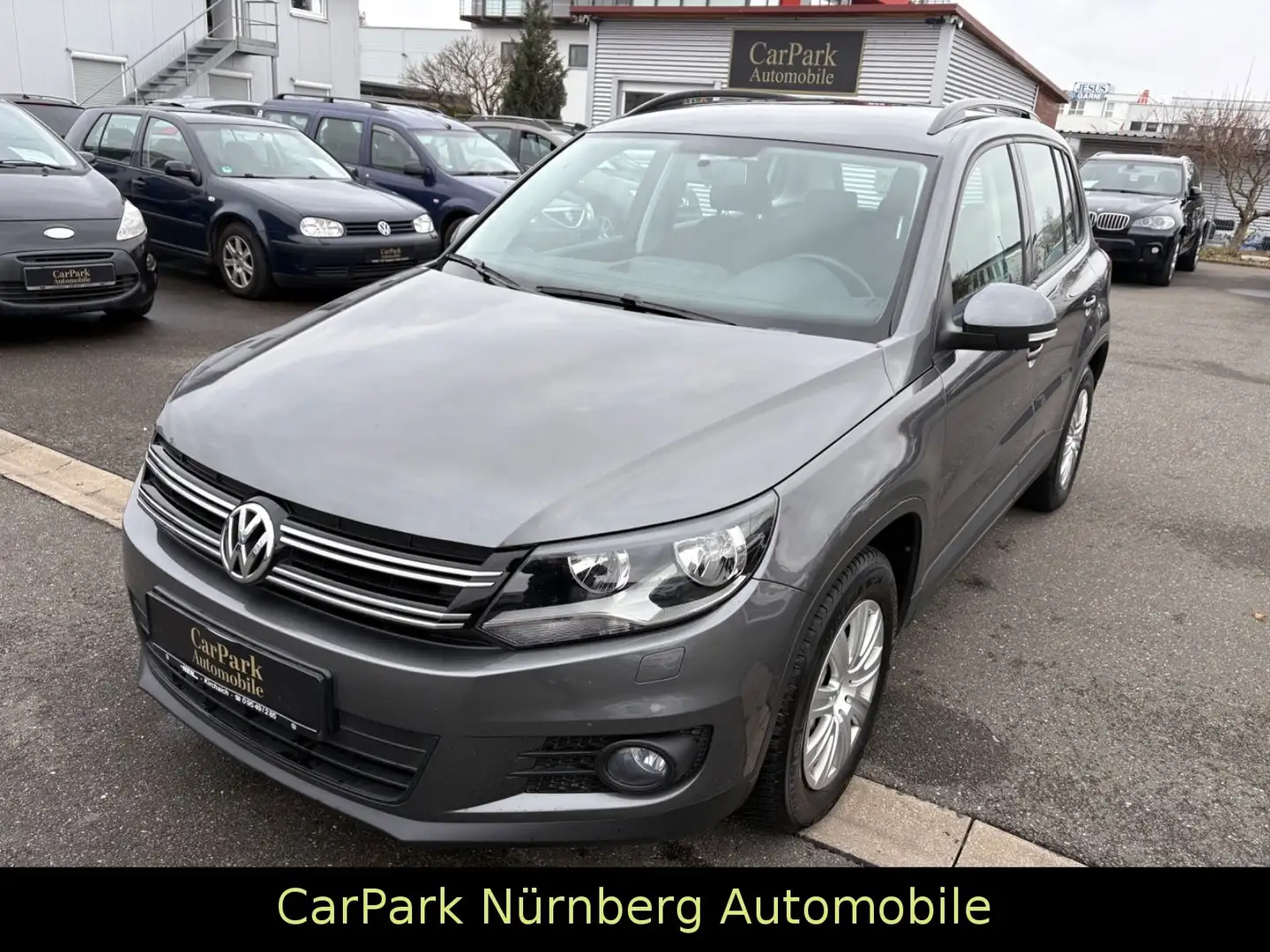 Volkswagen Tiguan Trend & Fun BMT Automatik Tüv Neu Grau - 1