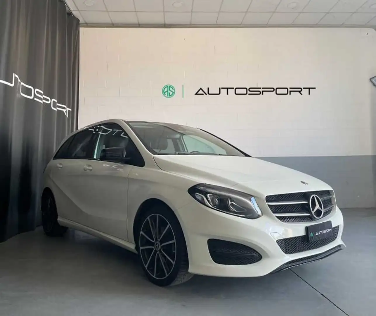 Mercedes-Benz B 180 B 180 CDI Automatic Sport Bianco - 1