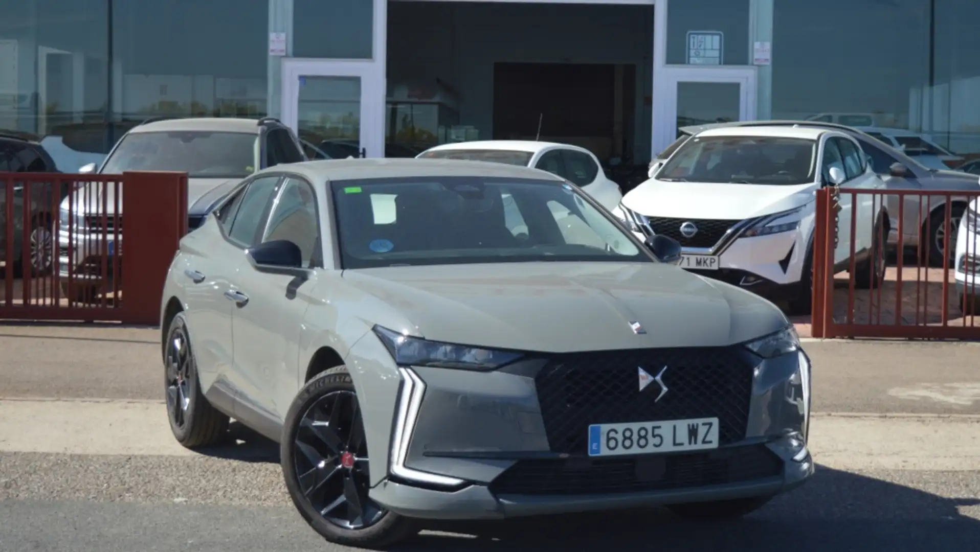 DS Automobiles DS 4 E-Tense Performance Line + Aut. 225 Gris - 2