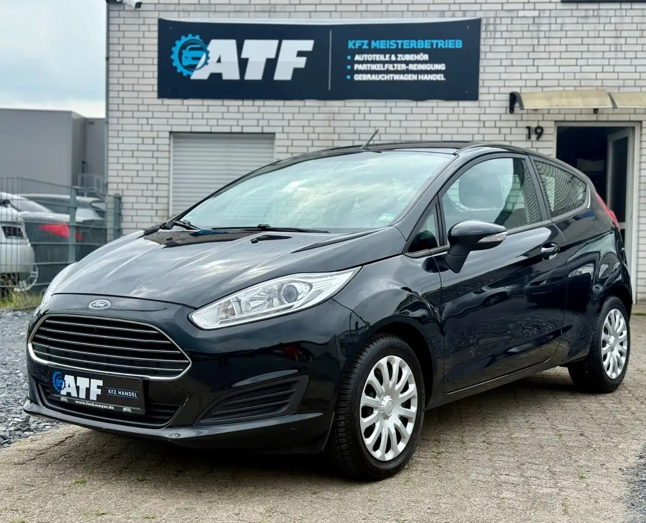 Ford Fiesta Trend Service+Zahnriemen Neu Negro - 1