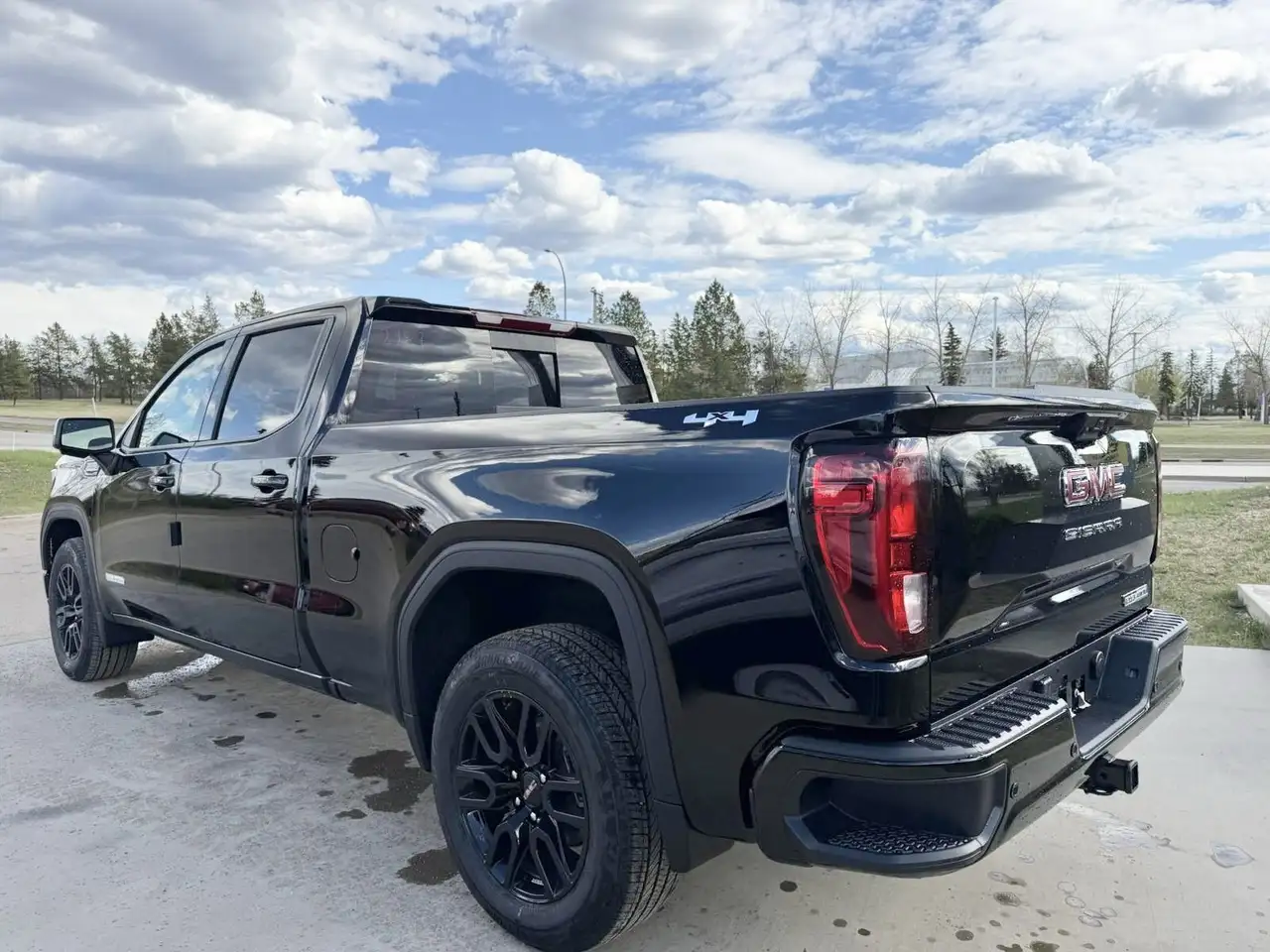 GMC Sierra 1500 снимка GMC Sierra 1500