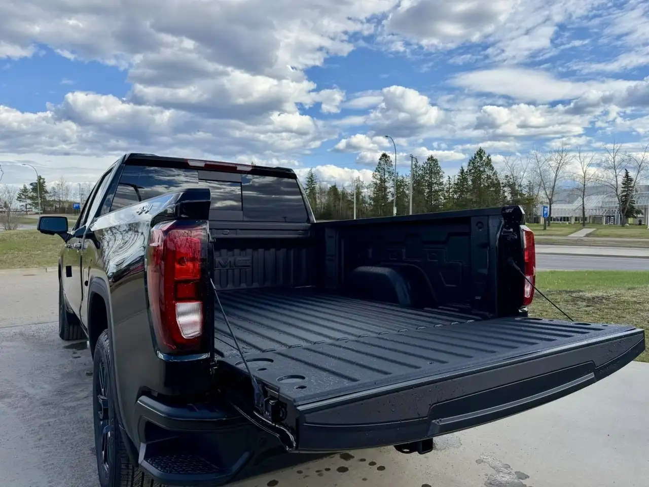 GMC Sierra 1500 снимка GMC Sierra 1500