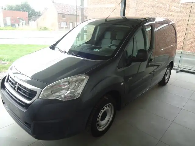 Peugeot null