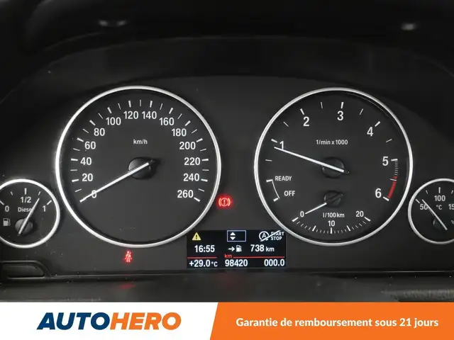 BMW 3 Series view 22