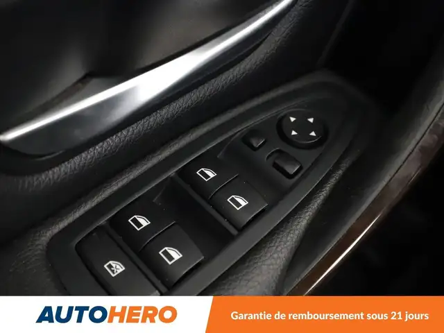 BMW 3 Series view 30
