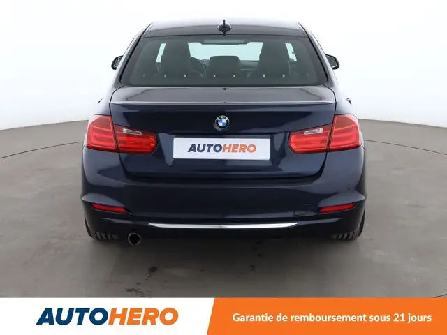 BMW 3 Series view 5