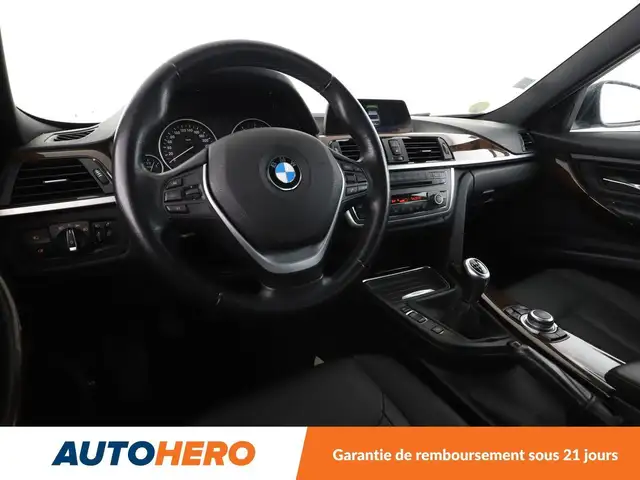 BMW 3 Series view 11