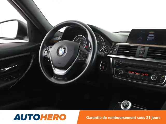 BMW 3 Series view 13