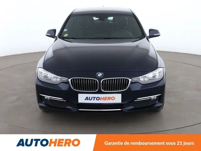 BMW 3 Series view 9