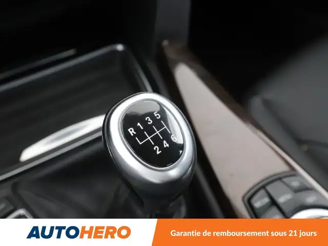 BMW 3 Series view 27