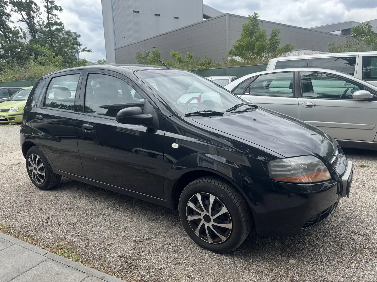 Chevrolet Kalos 1.2 SE TÜV bis 12/2026 Zwart - 2