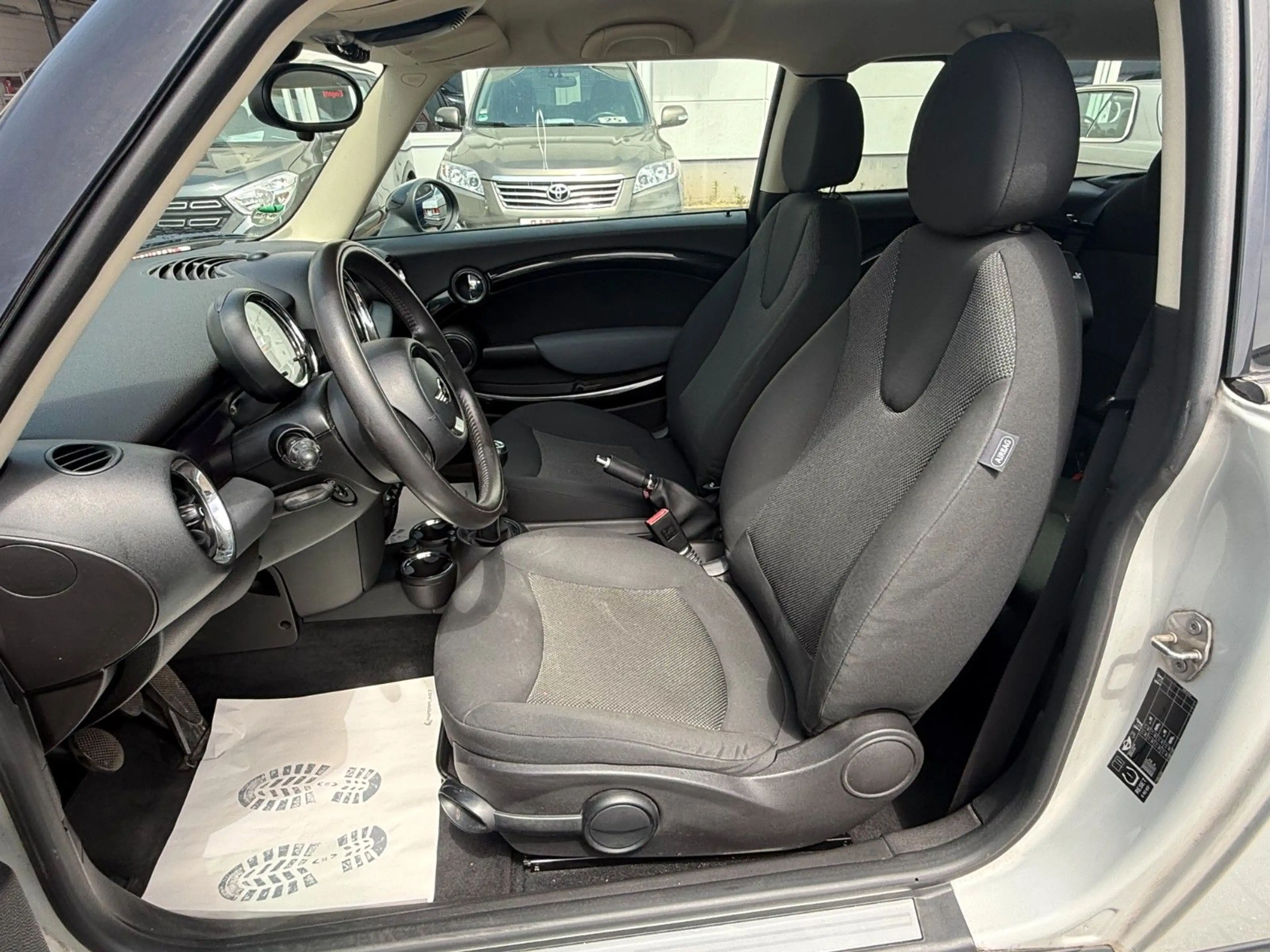 MINI One Clubman ONE Clubman One Soho KLIMA/SHZ/PDC/8FACH — photo 12