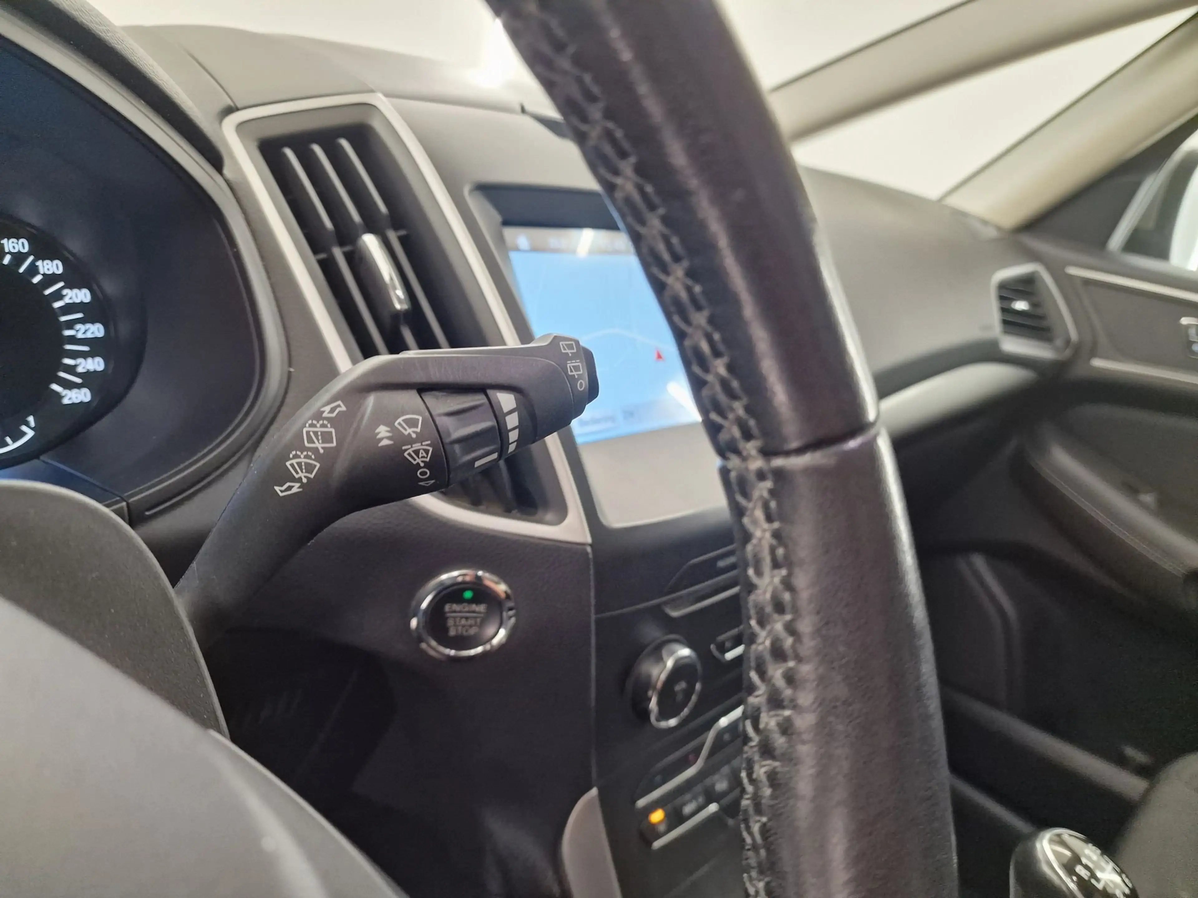 Ford S-Max TITANIUM BENZINE-PANO DAK-GPS — photo 14