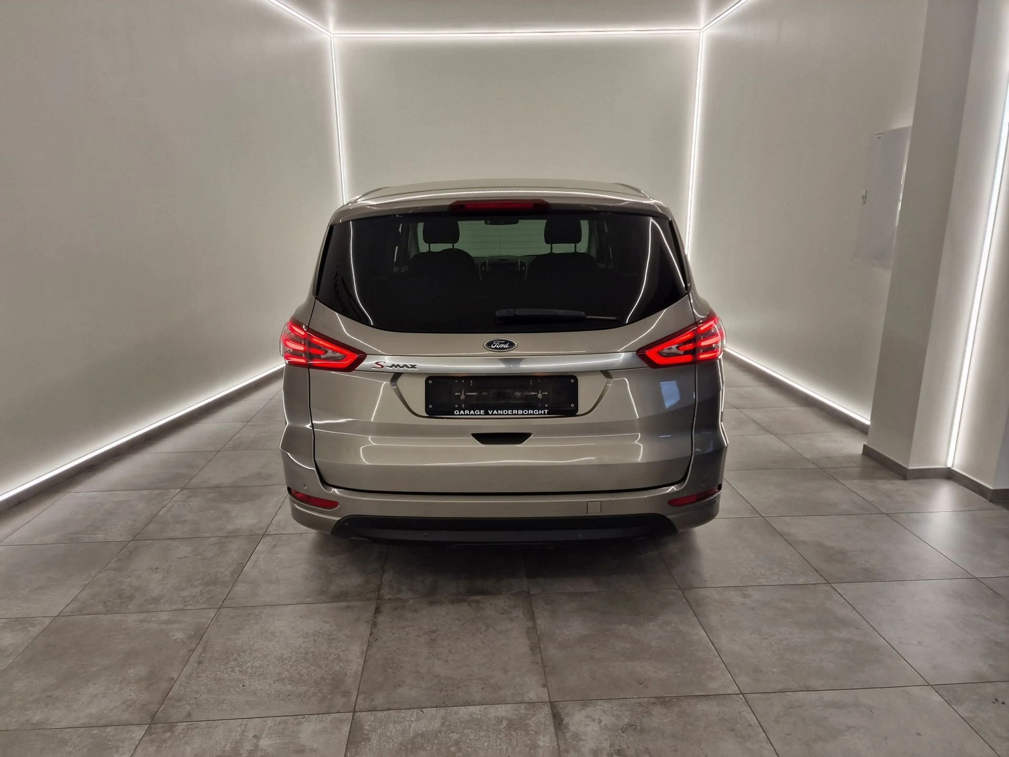 Ford S-Max TITANIUM BENZINE-PANO DAK-GPS — photo 3