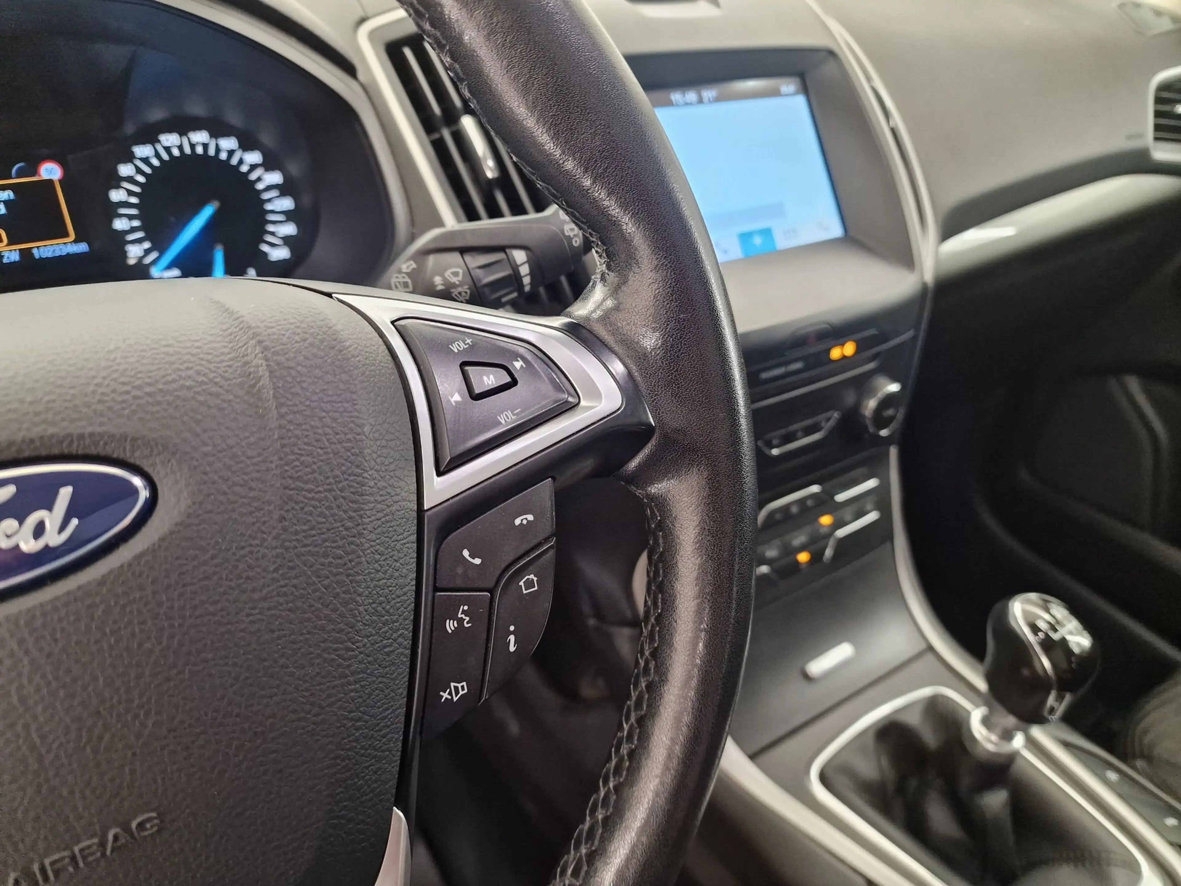 Ford S-Max TITANIUM BENZINE-PANO DAK-GPS — photo 12