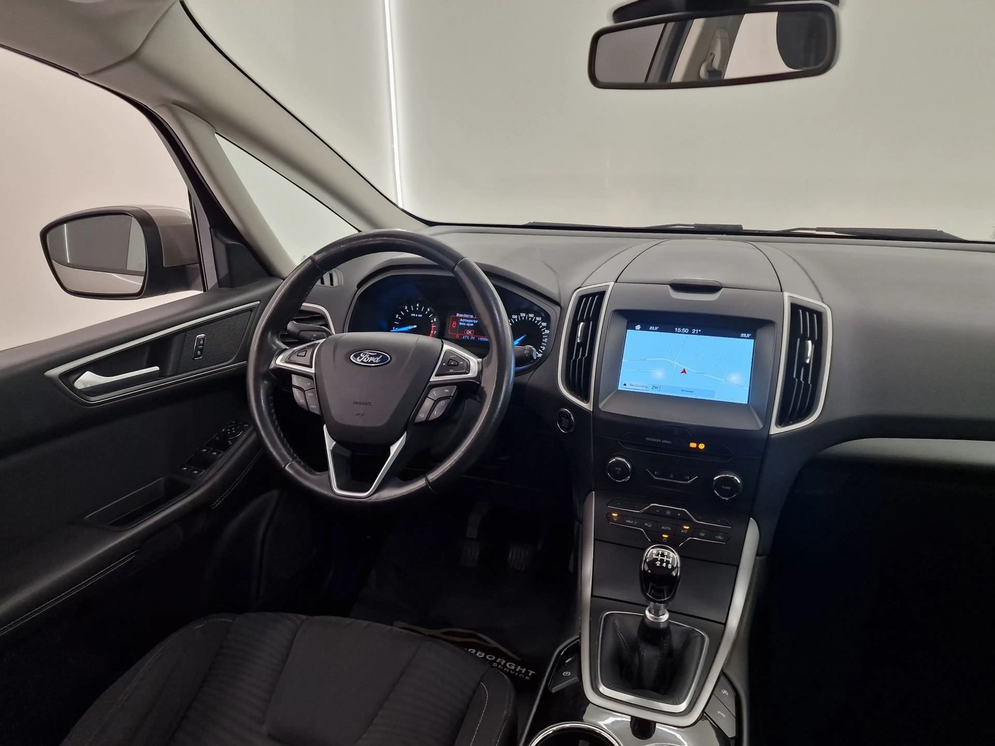 Ford S-Max TITANIUM BENZINE-PANO DAK-GPS — photo 6