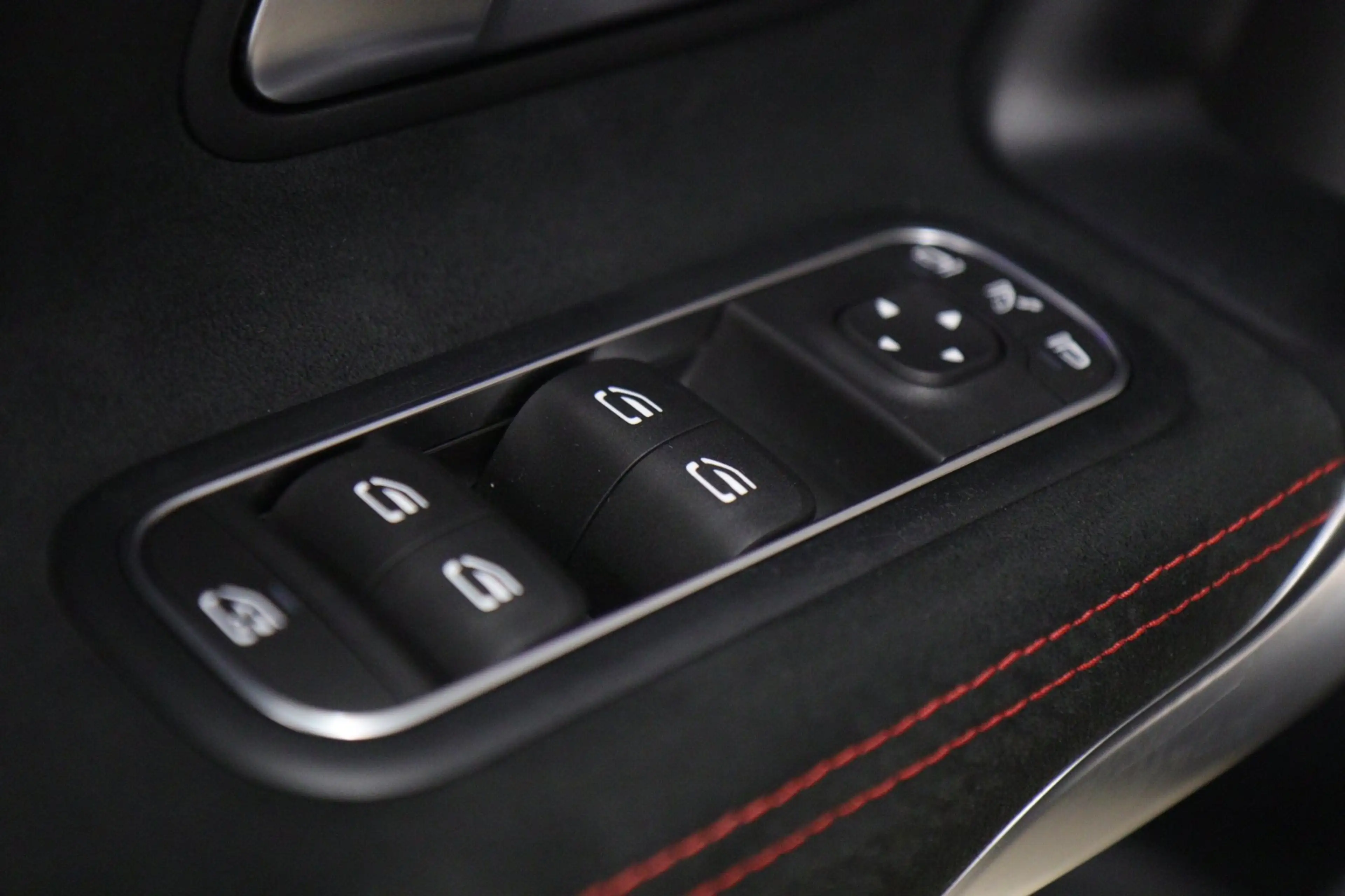 Mercedes-Benz A 220 4MATIC AMG-LINE PANO/BURM/SFEER/360CAM/KEYLESS/VOL — photo 42