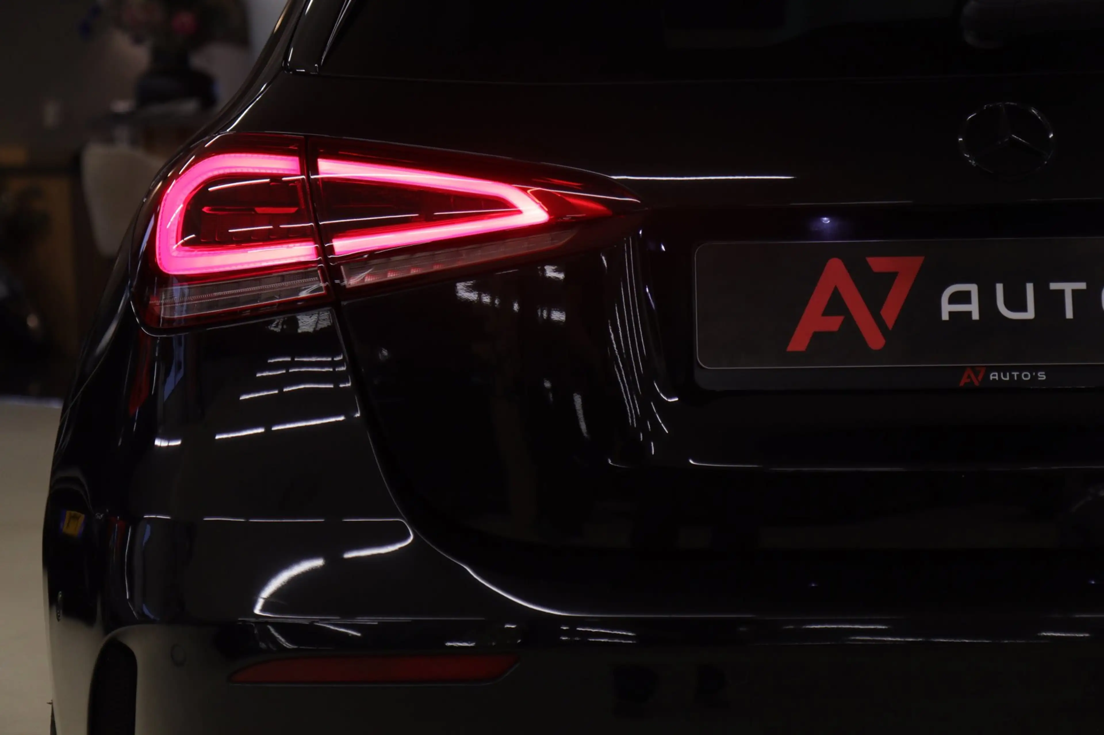 Mercedes-Benz A 220 4MATIC AMG-LINE PANO/BURM/SFEER/360CAM/KEYLESS/VOL — photo 11