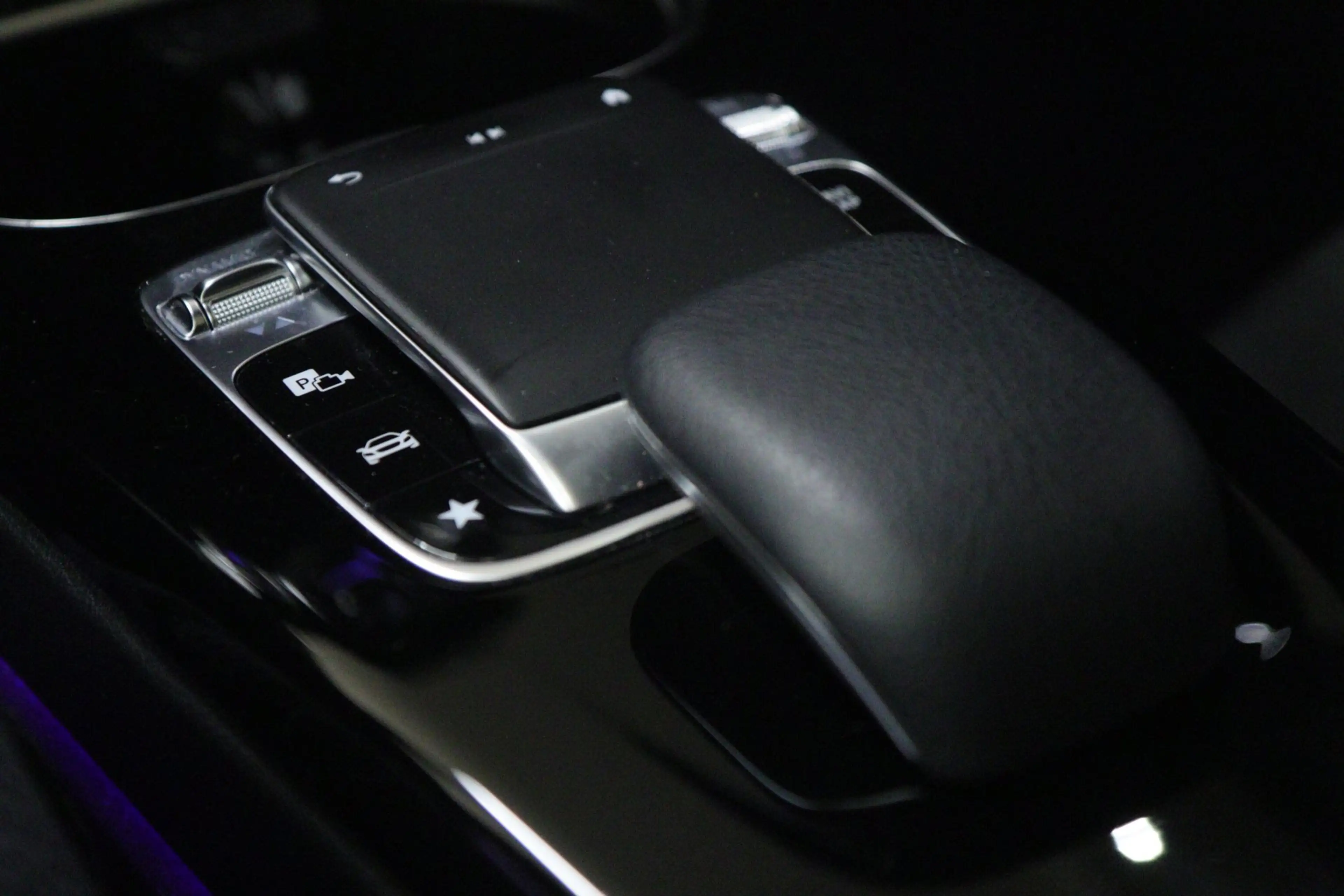 Mercedes-Benz A 220 4MATIC AMG-LINE PANO/BURM/SFEER/360CAM/KEYLESS/VOL — photo 46