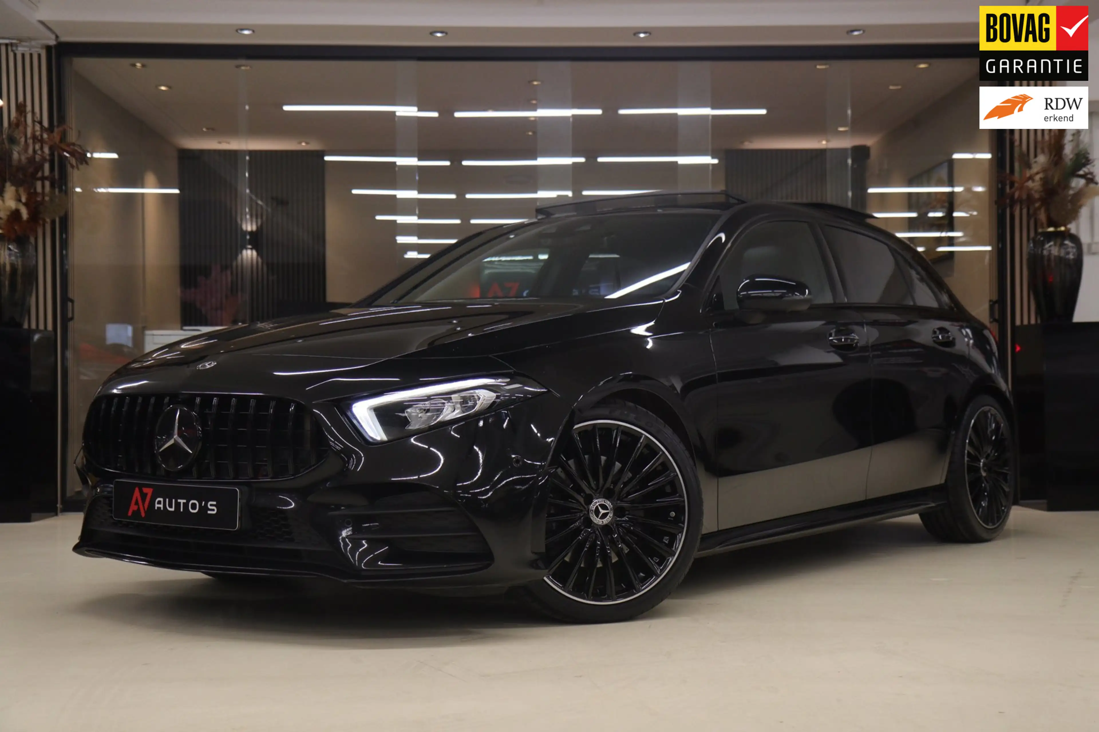 Mercedes-Benz A 220 4MATIC AMG-LINE PANO/BURM/SFEER/360CAM/KEYLESS/VOL