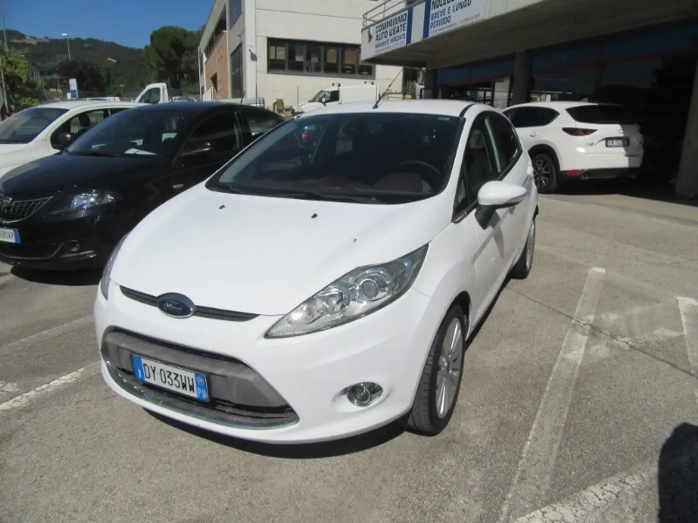 Ford Fiesta 1.4 TDCi 68 CV 5p. Titanium Bianco - 1