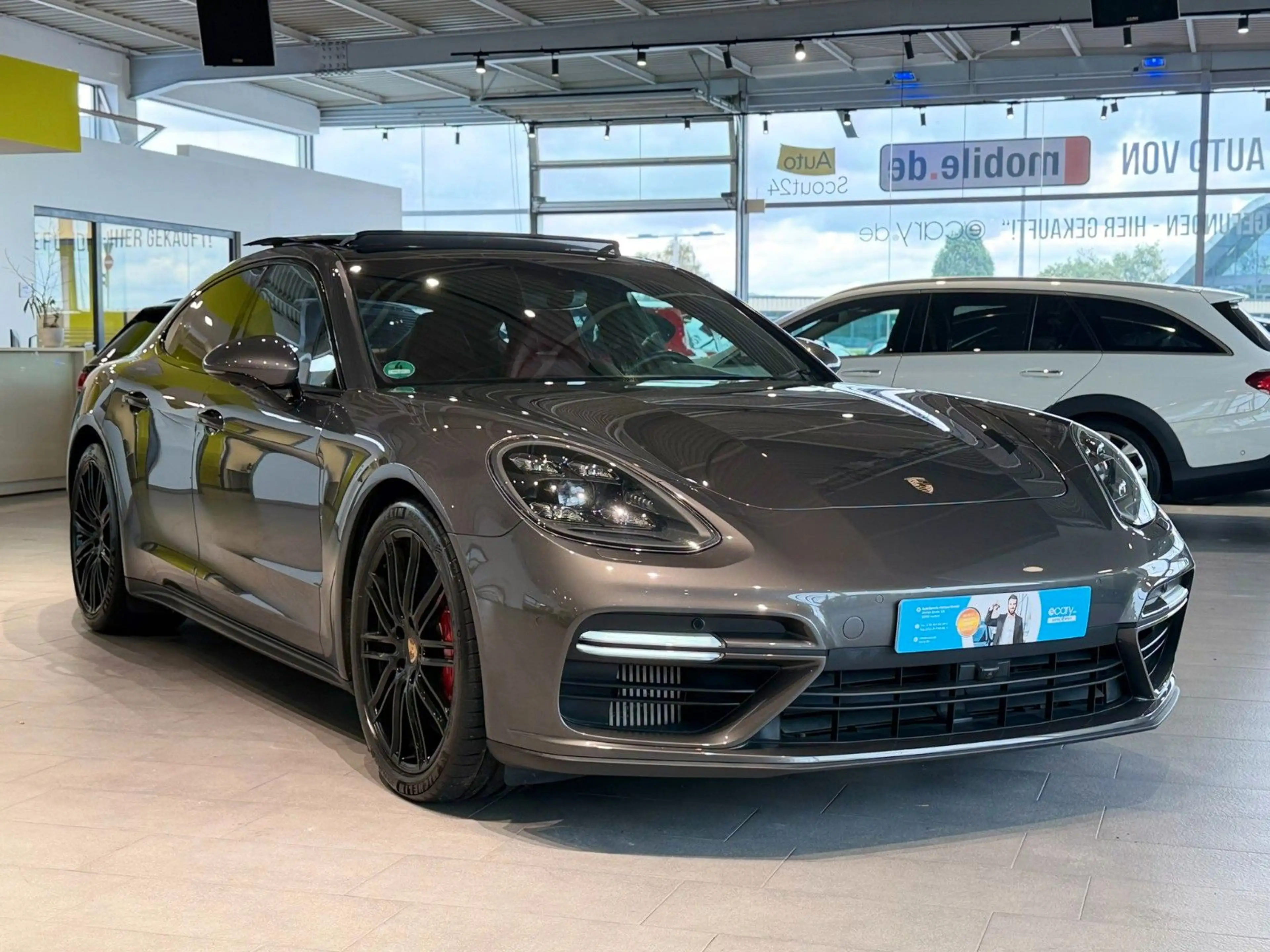 Porsche Panamera Turbo*Approved*Massage*Sitzbel.*Pano* — photo 8