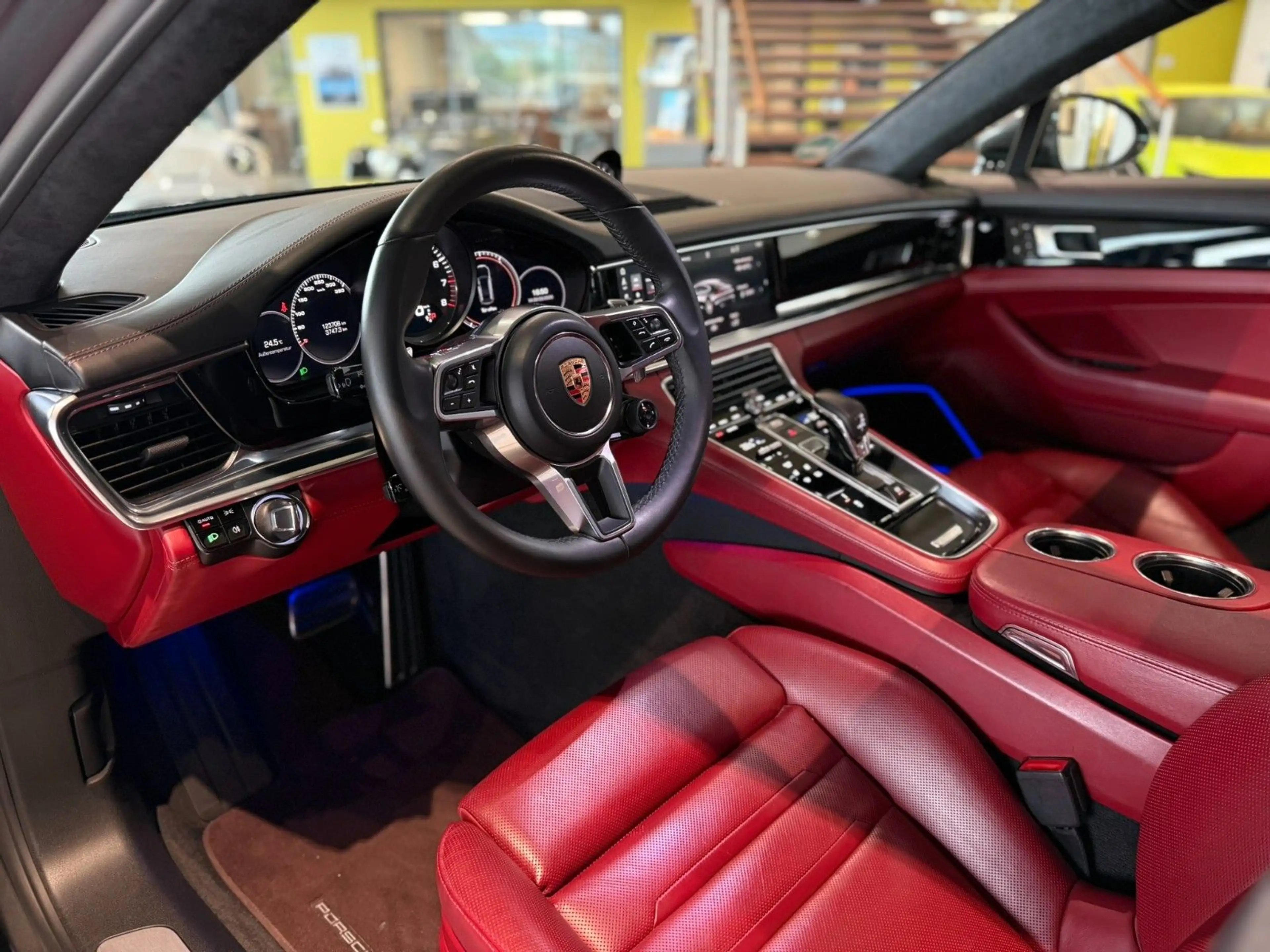 Porsche Panamera Turbo*Approved*Massage*Sitzbel.*Pano* — photo 13