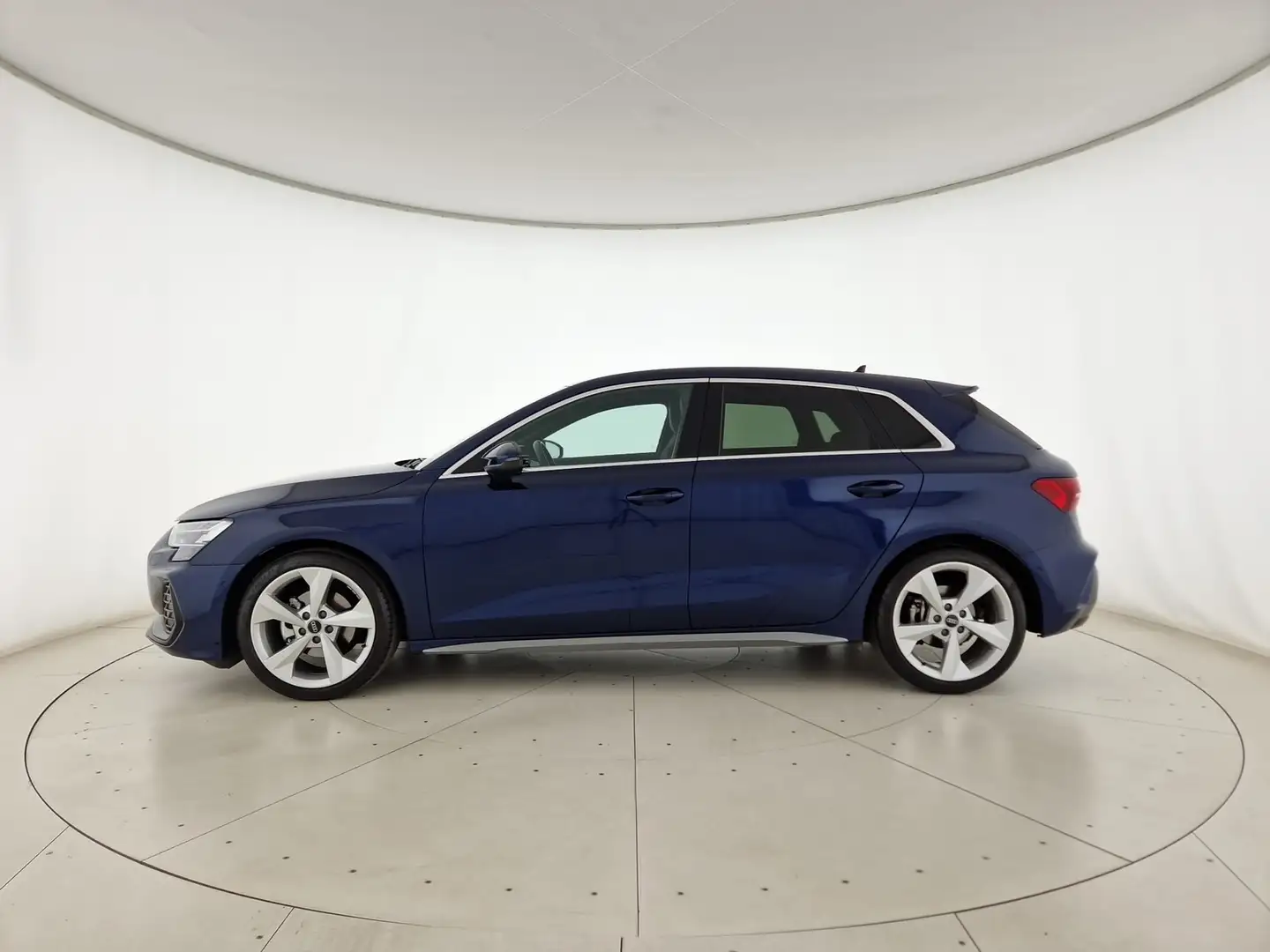 Audi A3 sportback 35 2.0 tdi s line edition s-tronic Blau - 2