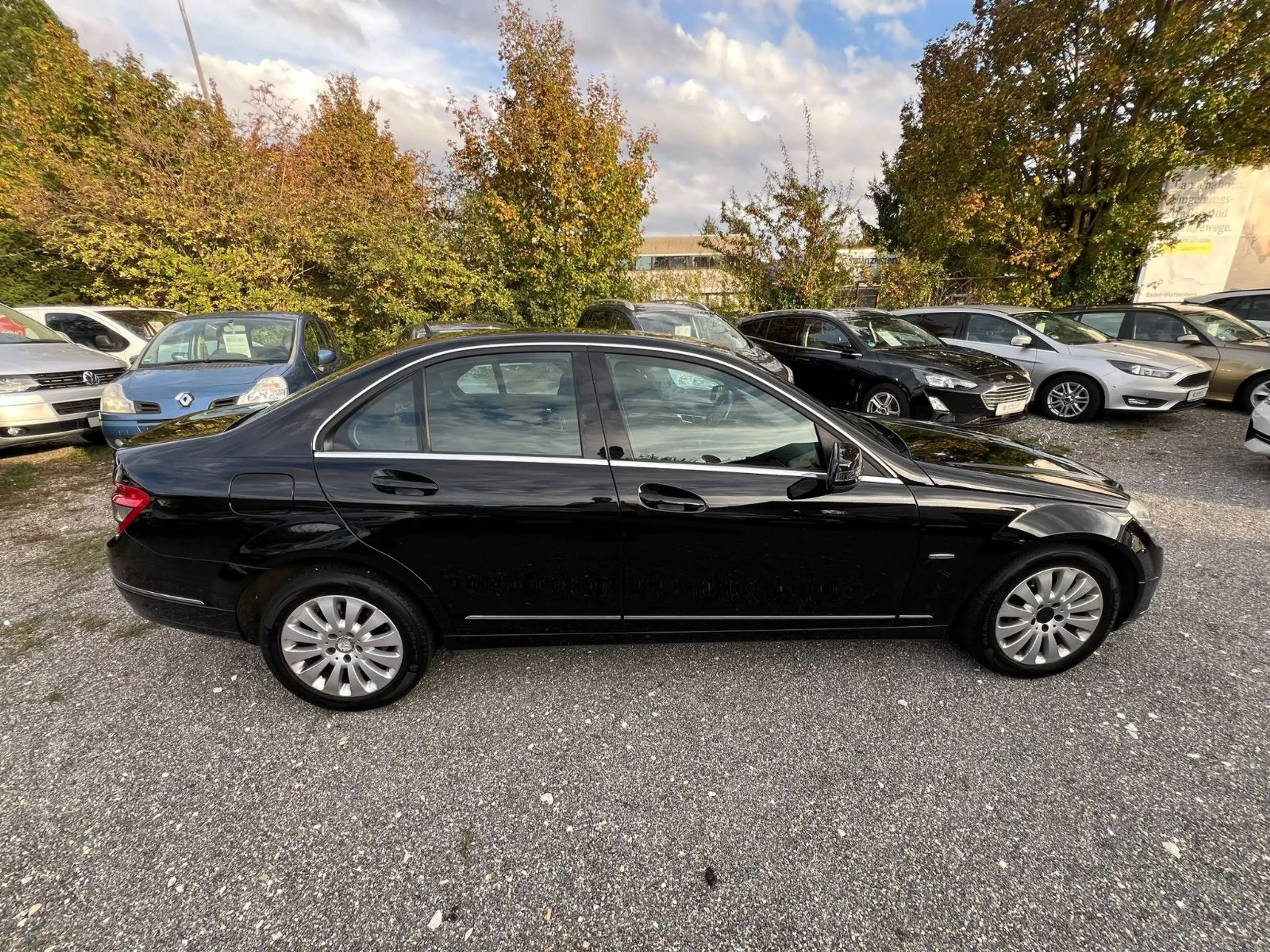 Mercedes-Benz C 180 C Limousine C 180 CGI BlueEfficiency — photo 4