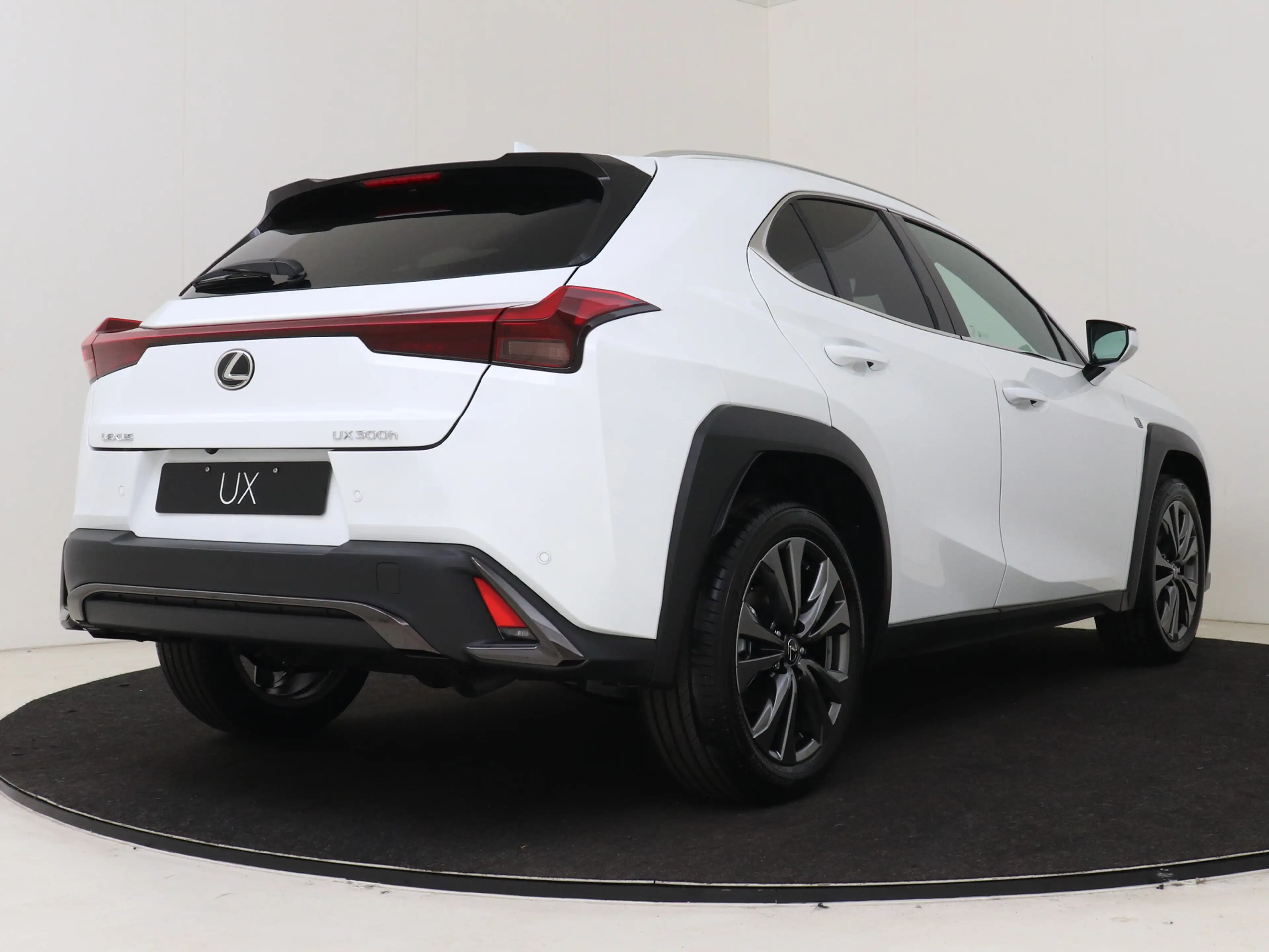 Lexus UX 300h 35th Edition | Lederen Bekleding | Stoelverwarming — photo 3