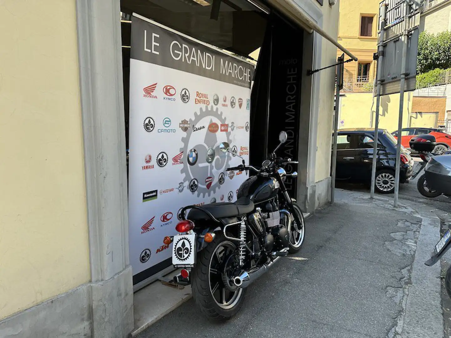 Triumph Bonneville SE SE - 2