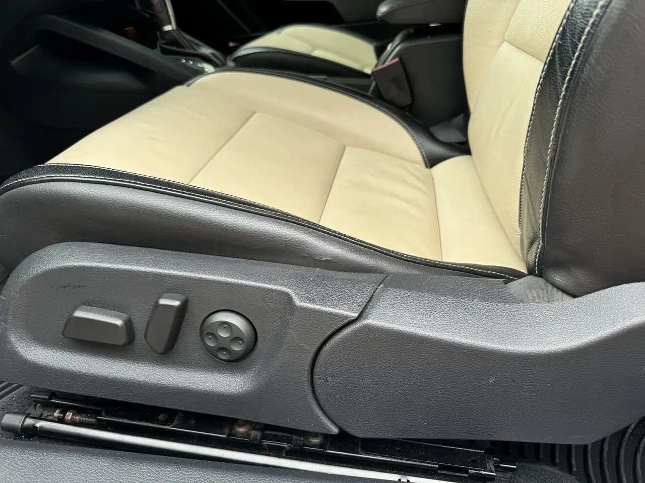 Volkswagen Eos снимка Volkswagen Eos