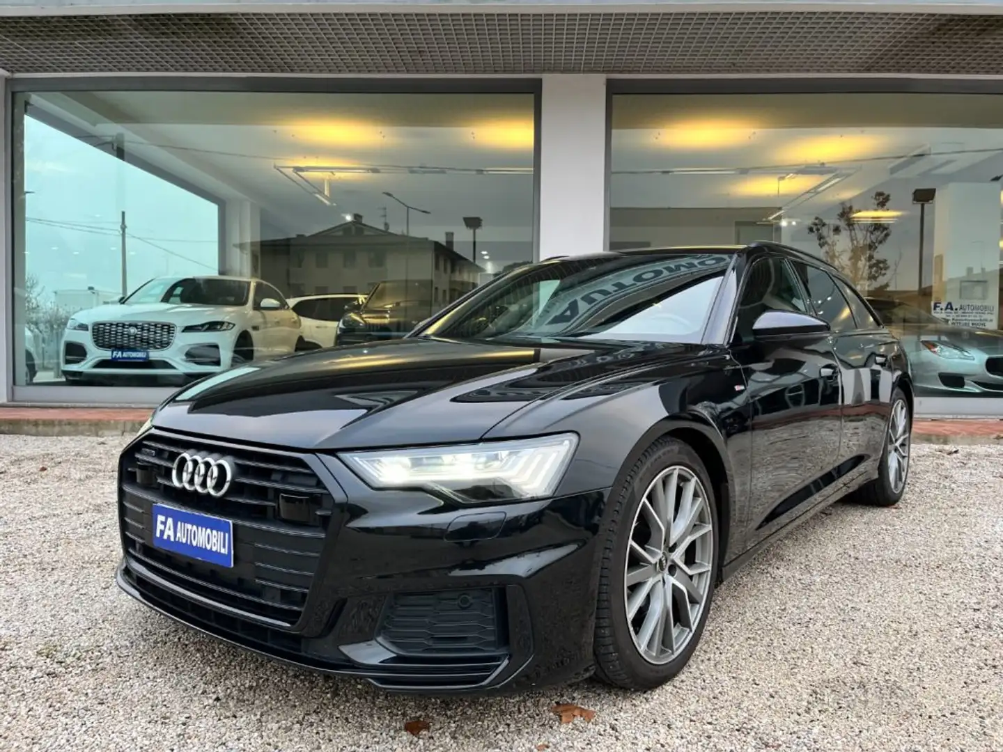 Audi A6 Avant 50 3.0 TDI MHEV S LINE q. tiptronic *MATRIX Zwart - 2