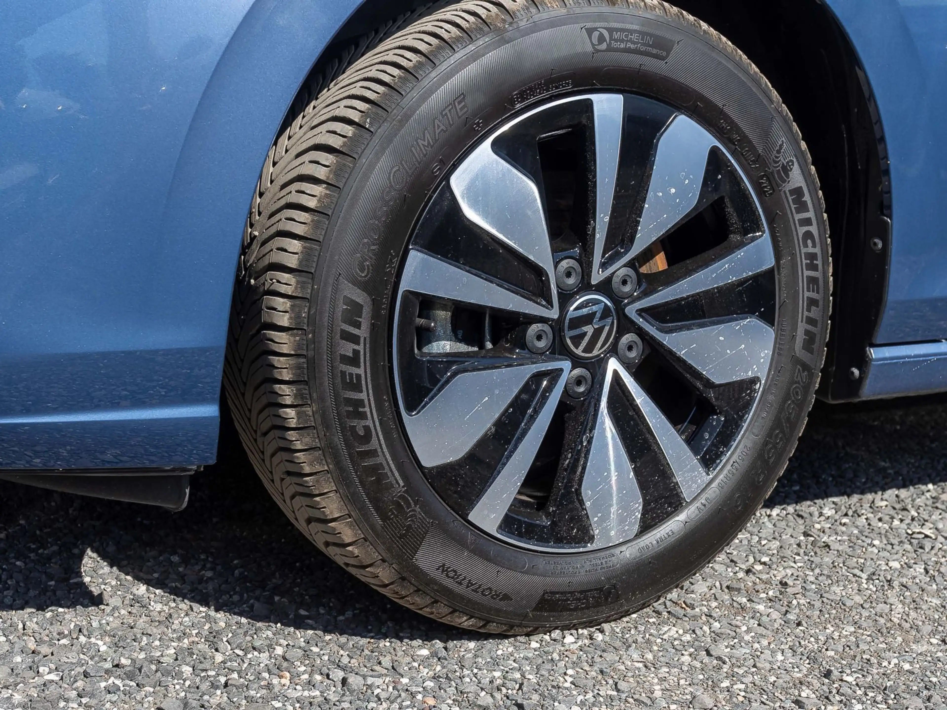 Volkswagen Golf VIII Goal 1.5 eTSI DSG Navi LED ACC EPH AHK — photo 11