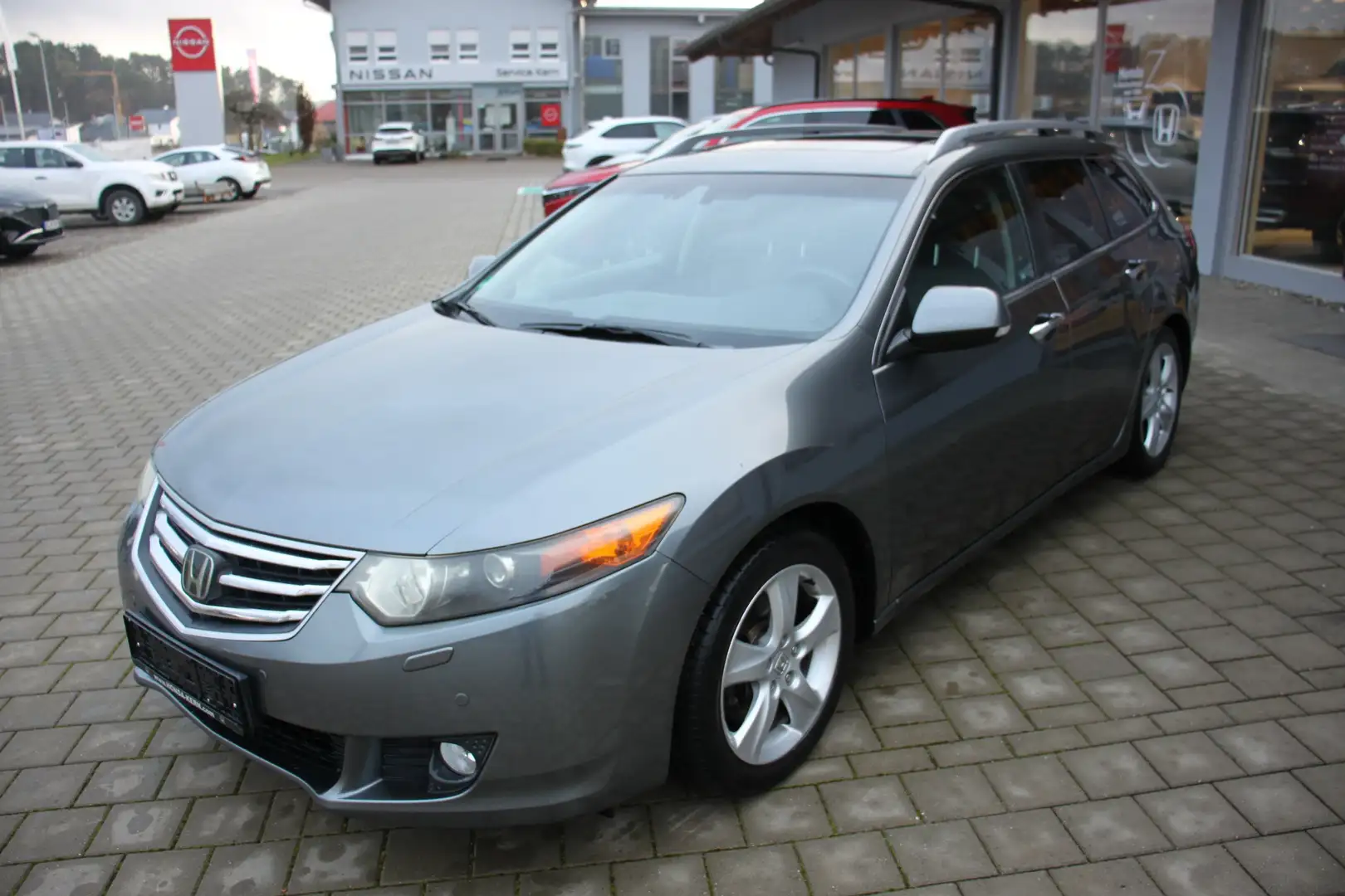 Honda Accord 2.4 Executive Tourer Gris - 1