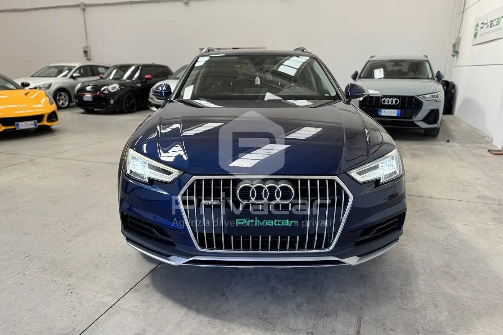 Audi A4 allroad 2.0 TDI 190 CV S tronic Business Evolut Modrá - 2