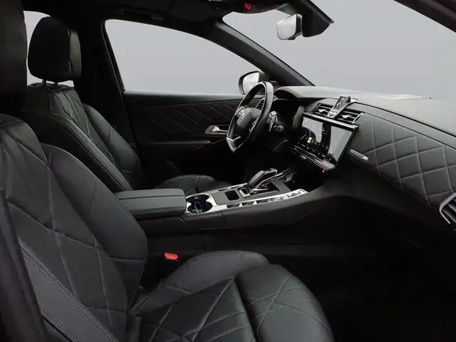 DS Automobiles DS 7 Crossback view 13