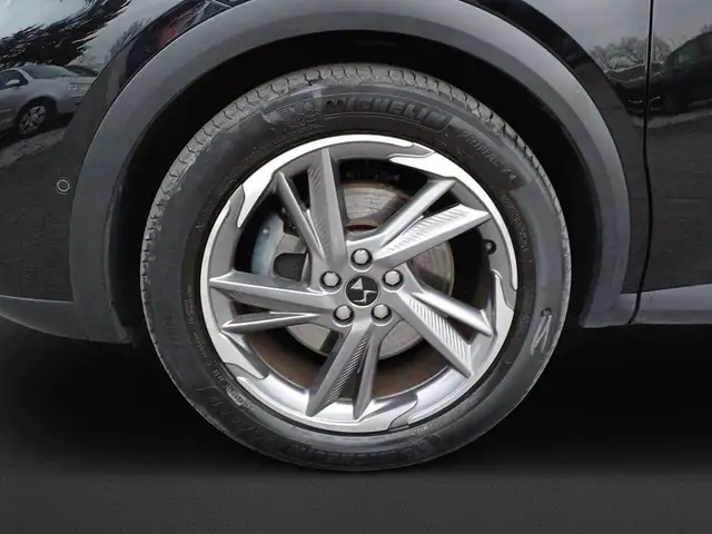 DS Automobiles DS 7 Crossback view 10
