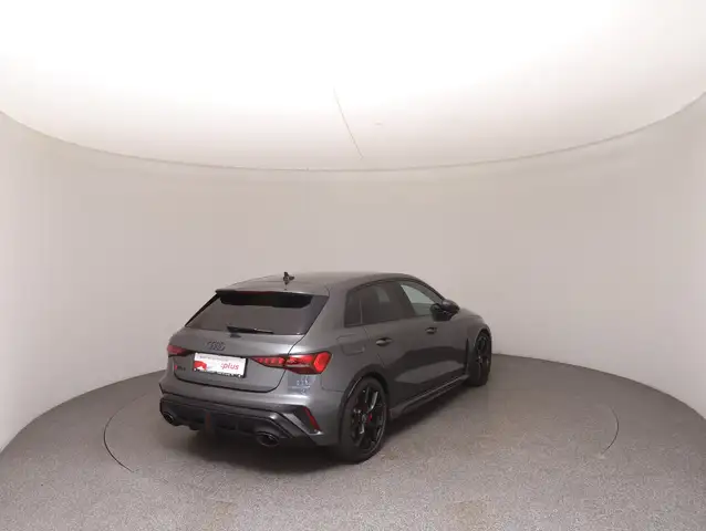 Audi RS3 view 4