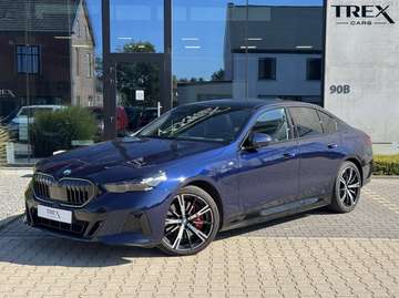 e xDrive M Sportpakket Pro/ Iconic Glow/ HUD/ Pano/ 360°/ Bowers&Wilkins/ Stoelventilatie