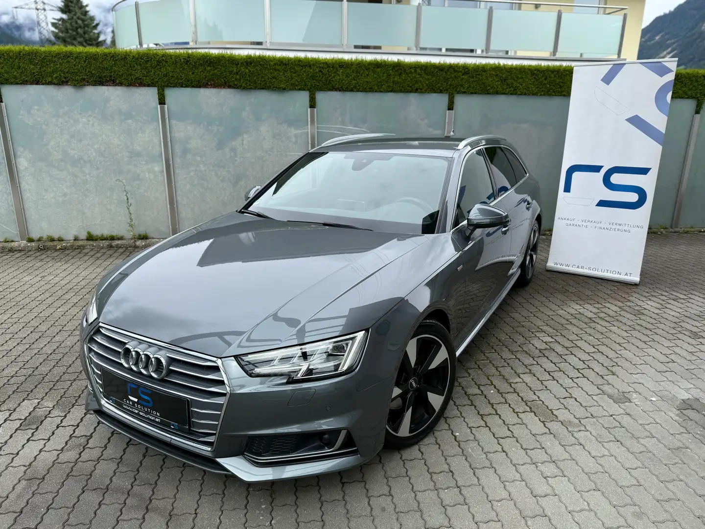 Audi A4 Avant 2,0 TDI 3xS-line S-tronic*Matrix*Spurh*Anh.* Grau - 2