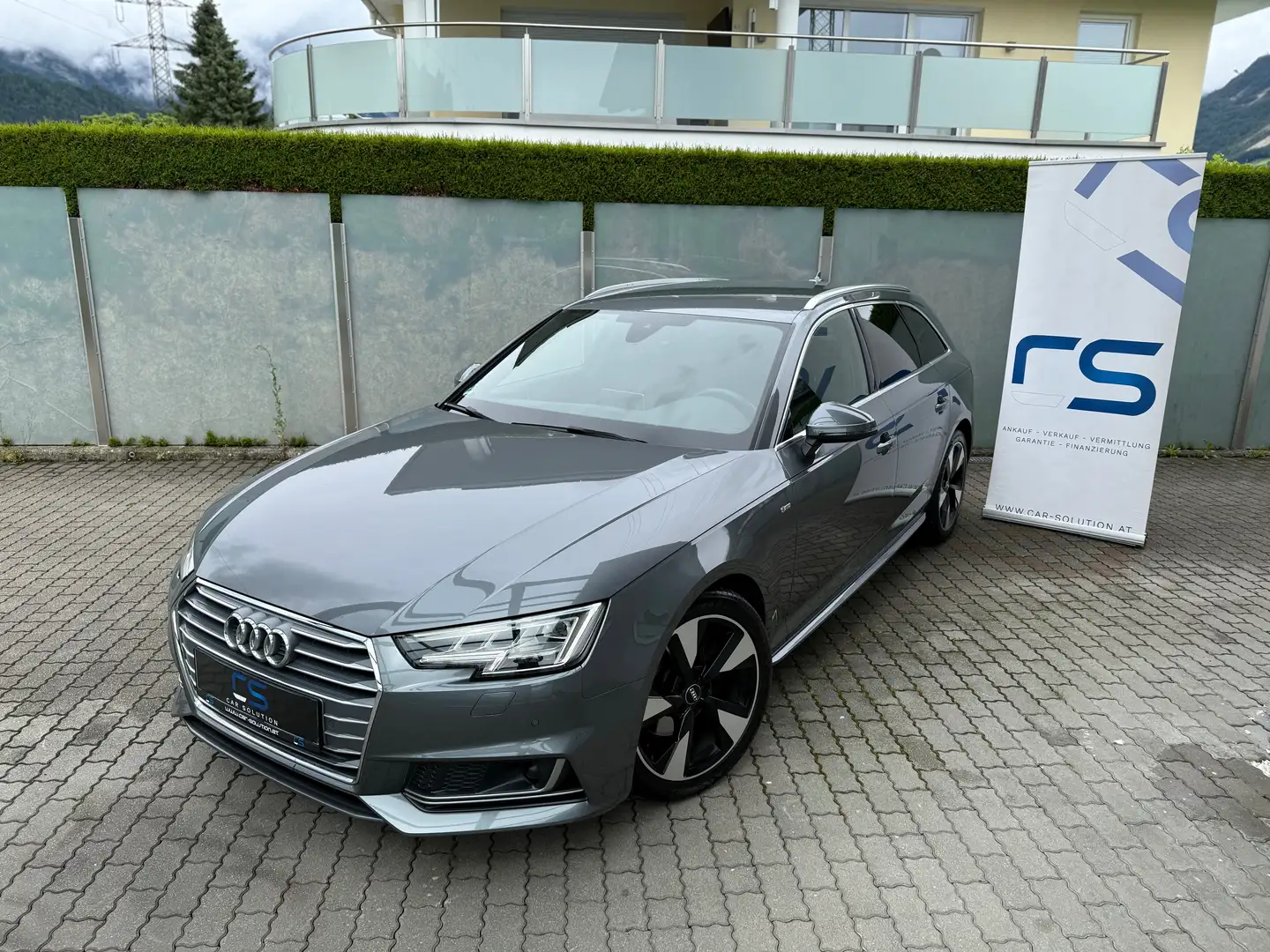 Audi A4 Avant 2,0 TDI 3xS-line S-tronic*Matrix*Spurh*Anh.* Grau - 1