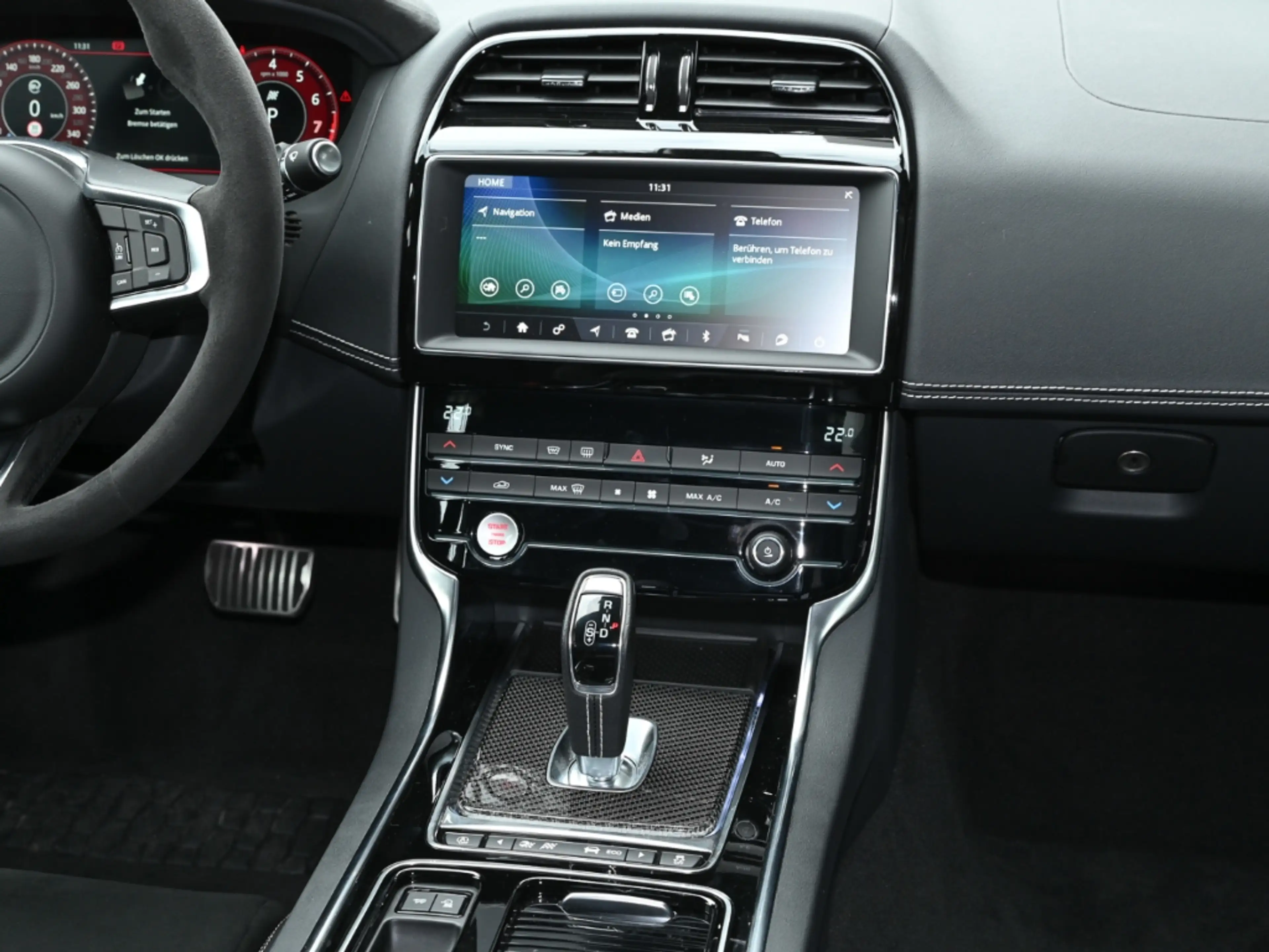 Jaguar XE Project 8 Track Pack 1 of 300 Deutsche Zulassung — photo 6