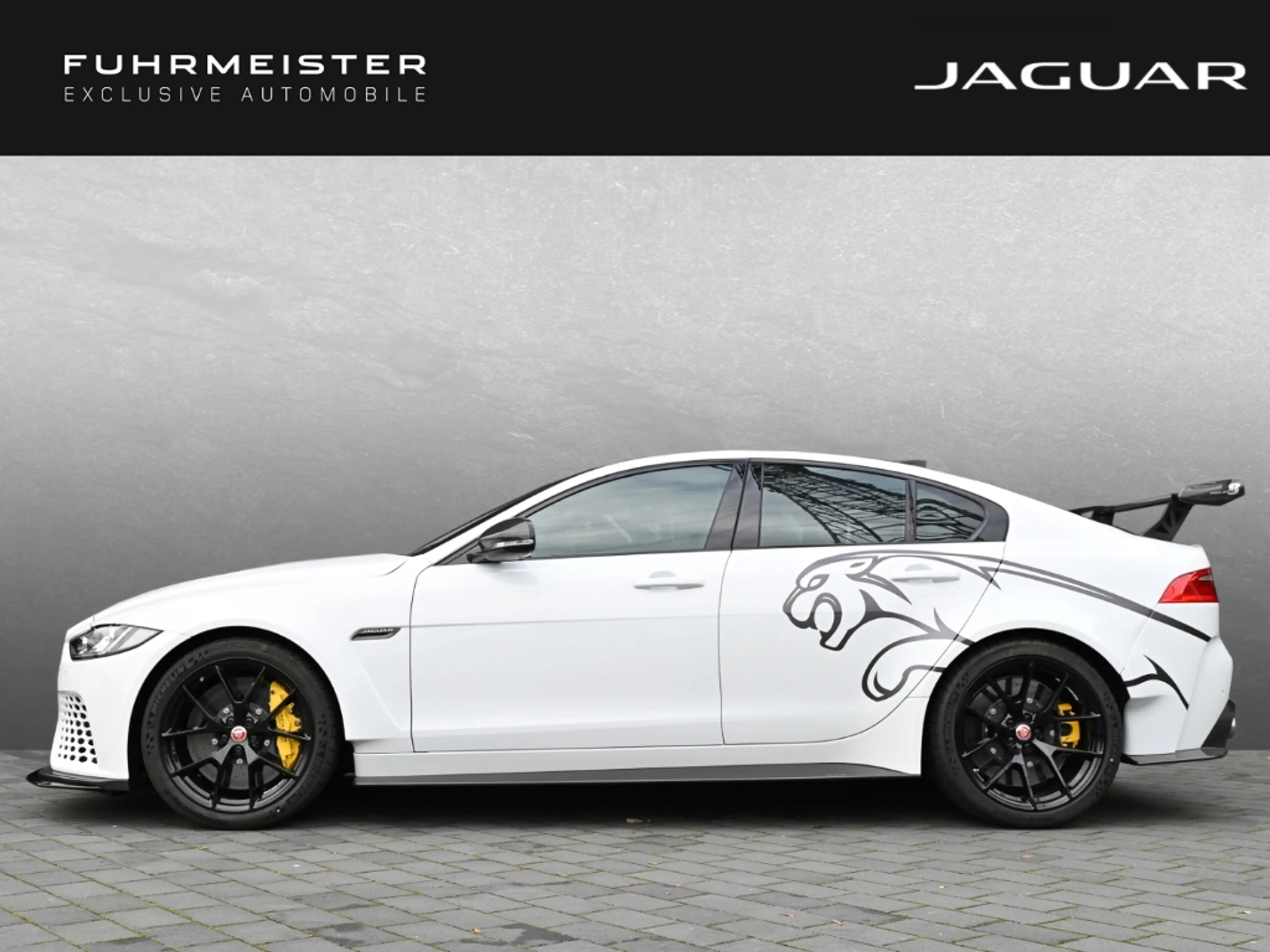Jaguar XE Project 8 Track Pack 1 of 300 Deutsche Zulassung — photo 8