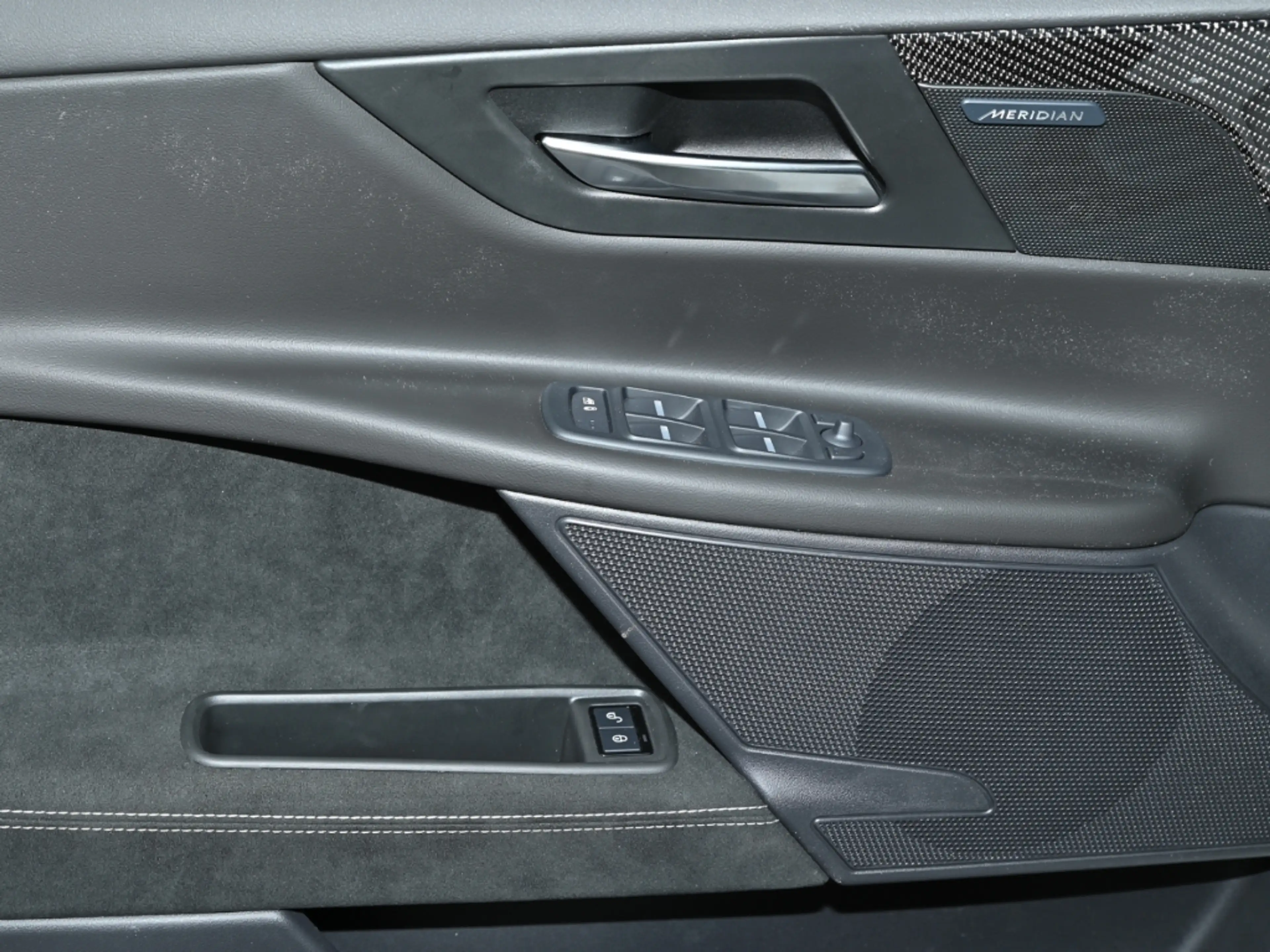 Jaguar XE Project 8 Track Pack 1 of 300 Deutsche Zulassung — photo 13