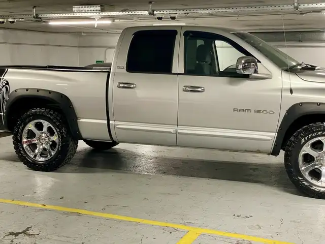 Dodge RAM 5.7L V8 Laramie Longhorn AWD