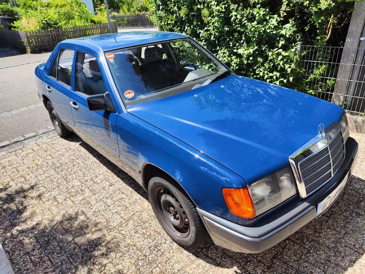 Mercedes-Benz E 200 200 D, foto 1