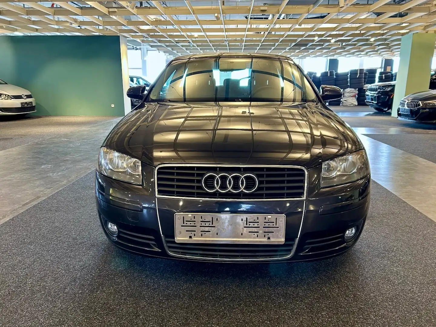 Audi A3 1.9 TDI Ambition Grau - 2