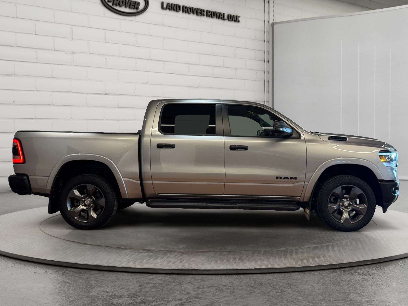 2024 RAM 1500 Big Horn — снимка 1