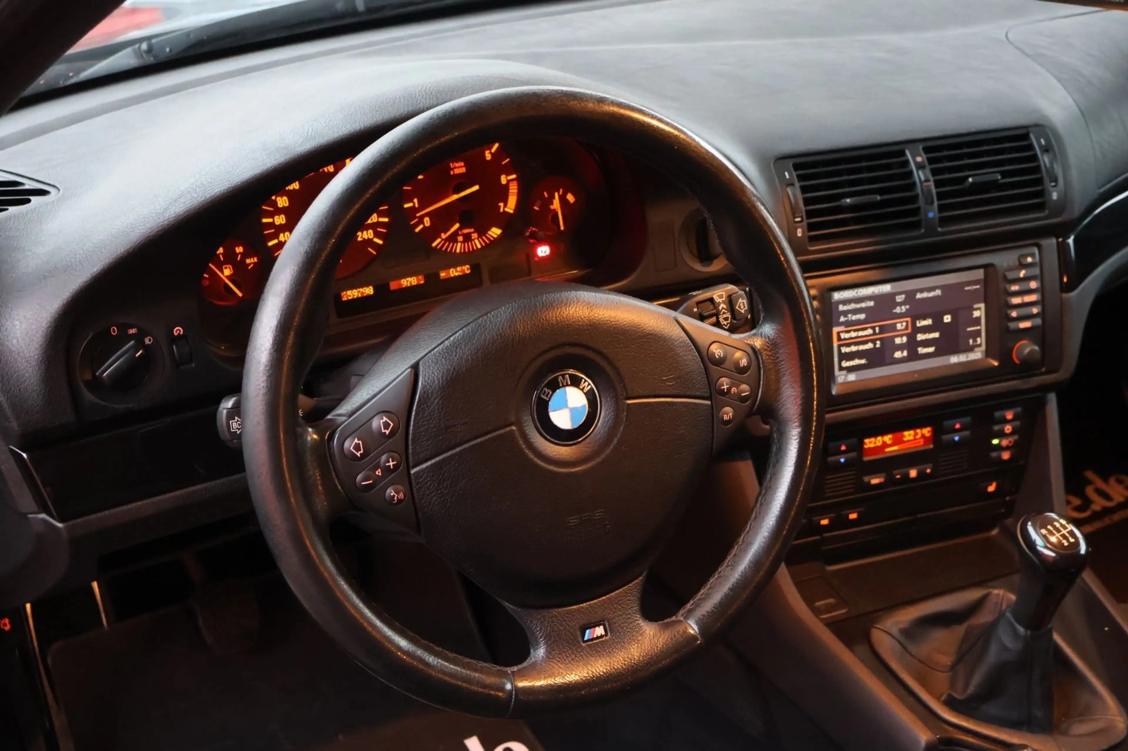 BMW 525 i LIMOUSINE* M-SPORT* INDIVIDUAL* HU 01/2027* — photo 15